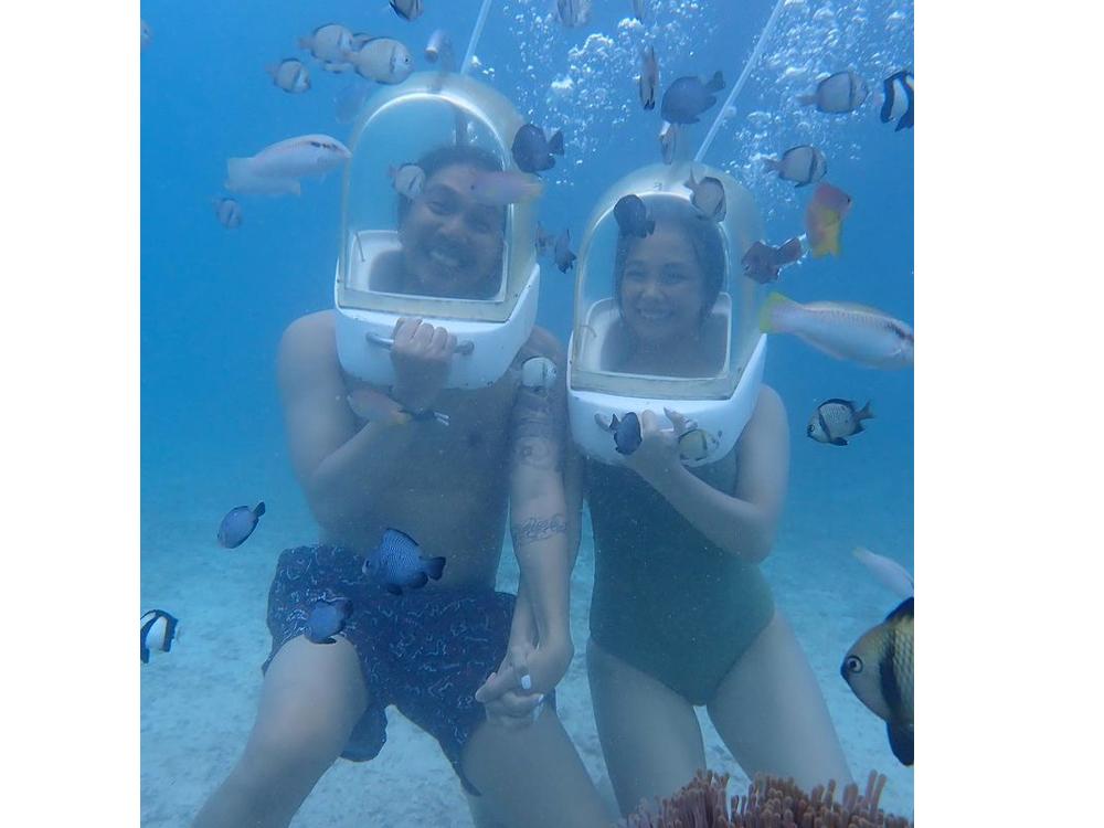 Lovely Abella and Benj Manalo in Boracay