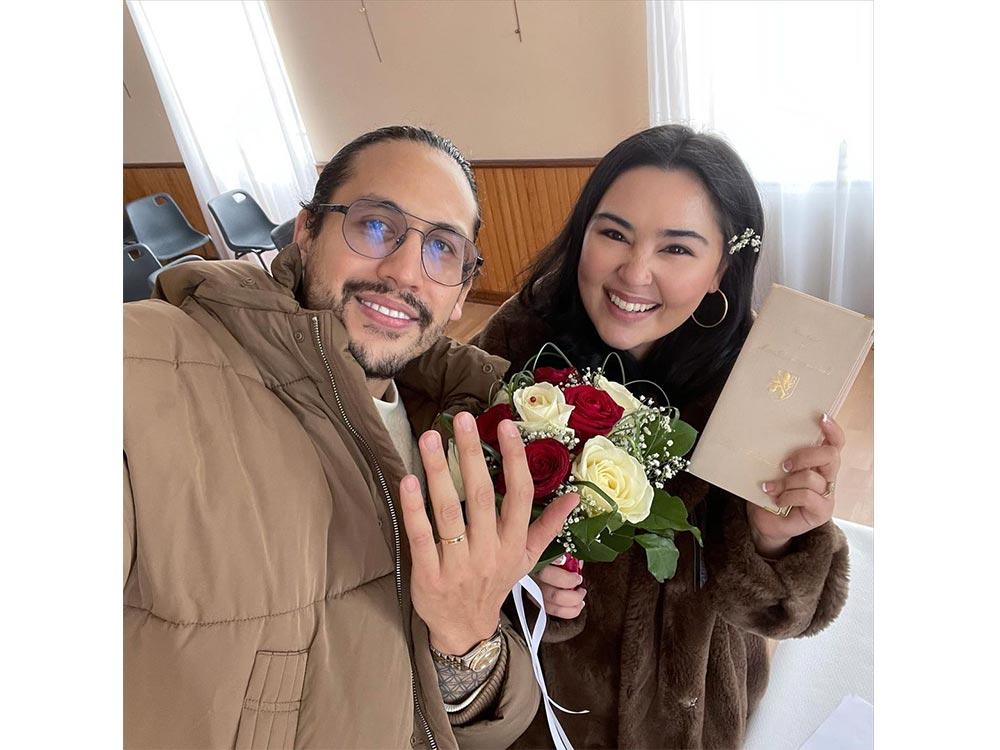 Gwen Zamora and David Semerad's French wedding