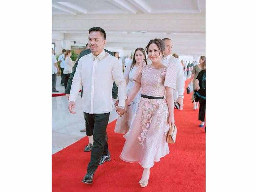 Look: Jinkee Pacquiao Spends Valentine's Day With Manny And Family