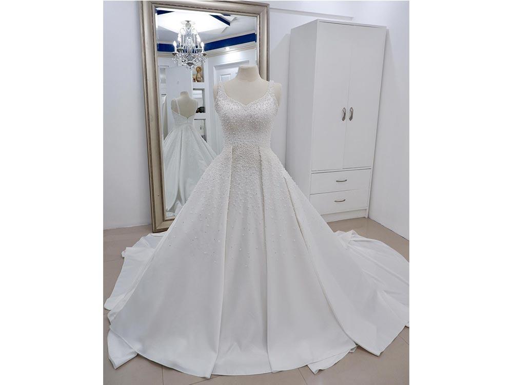 Wedding gown