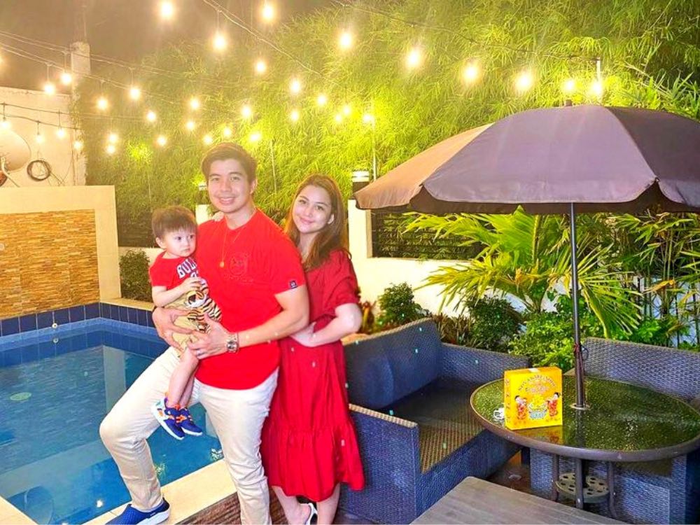 Rodjun Cruz, Dianne Medina, and baby Joaquin