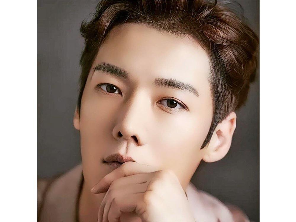 Choi Jin Hyuk as Byron