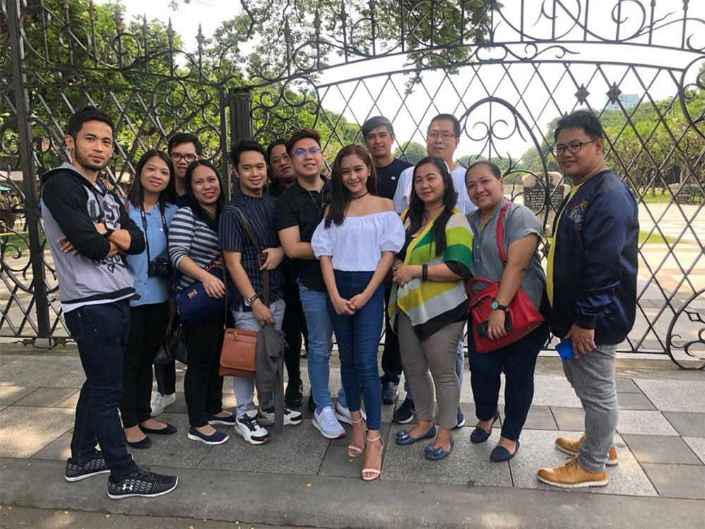 Entertainment bloggers