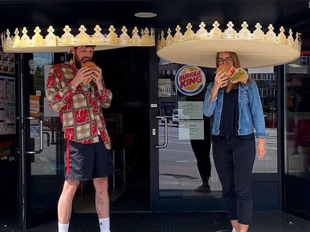 Social distancing crown