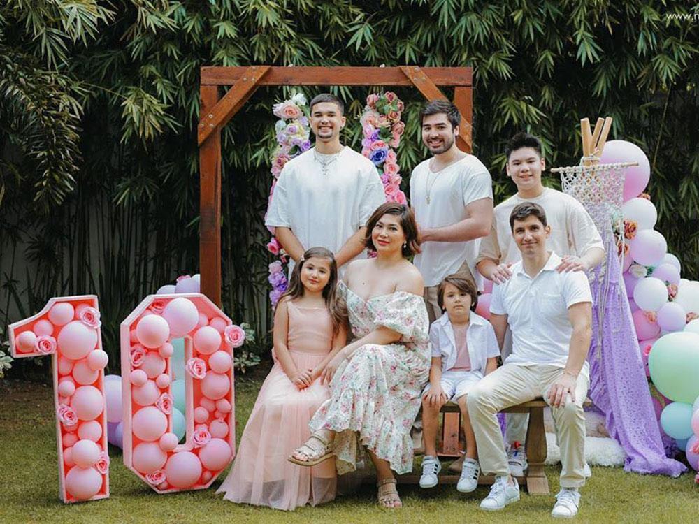 IN PHOTOS: Jackie Forster's modern family's beautiful photo shoot at ...