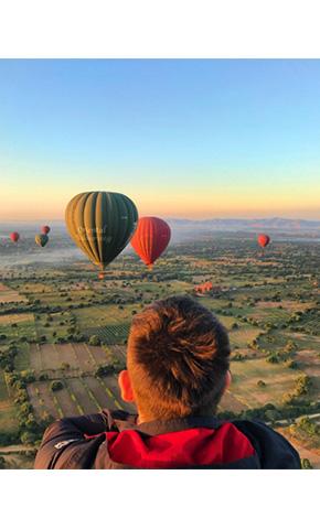 HOT AIR BALLOONS