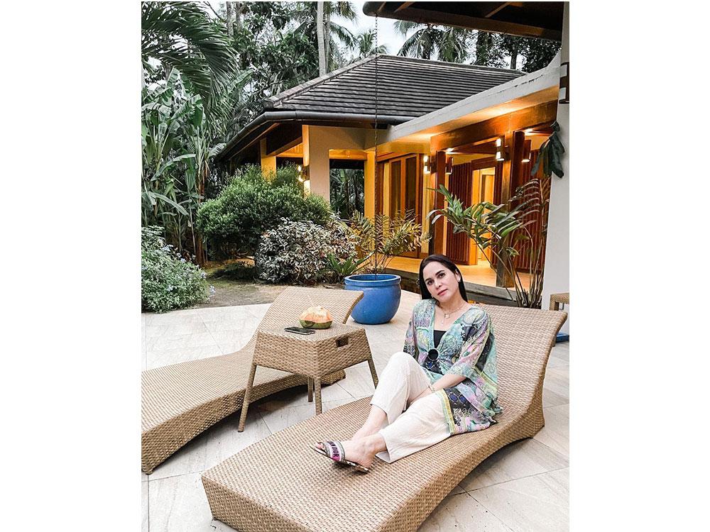 Jinkee Pacquiao's Giant Christmas Tree Is a Pastel Dream