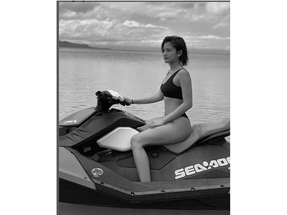 Jet ski
