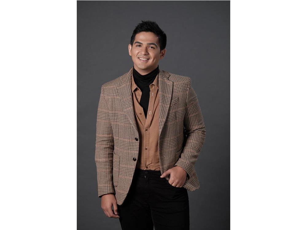 Phytos Ramirez bilang David Generoso