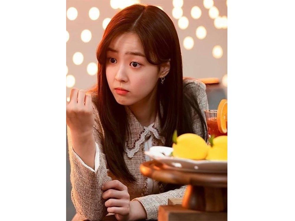 Choi Ye-bin as Camille