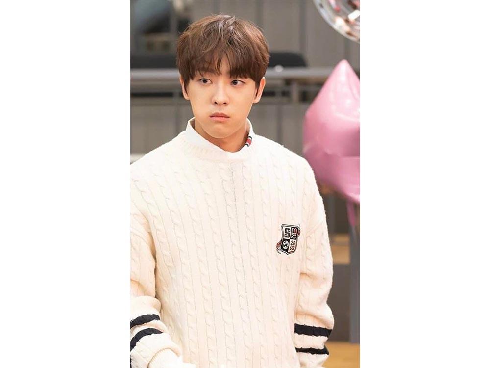 Lee Tae-vin as Michael