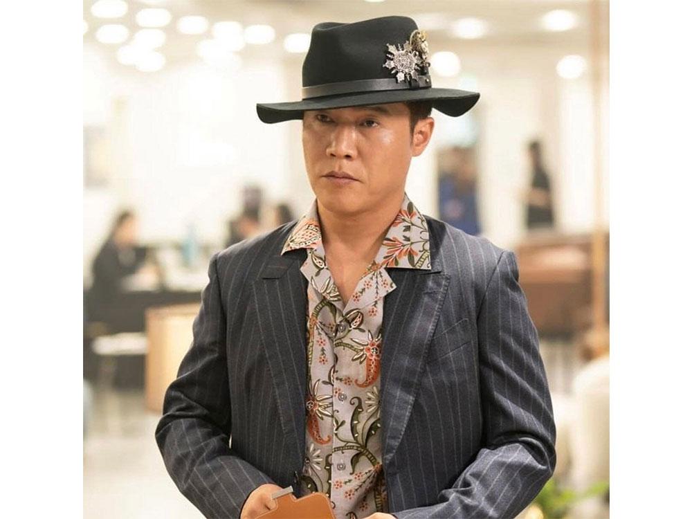 Park Ho-san as Philip