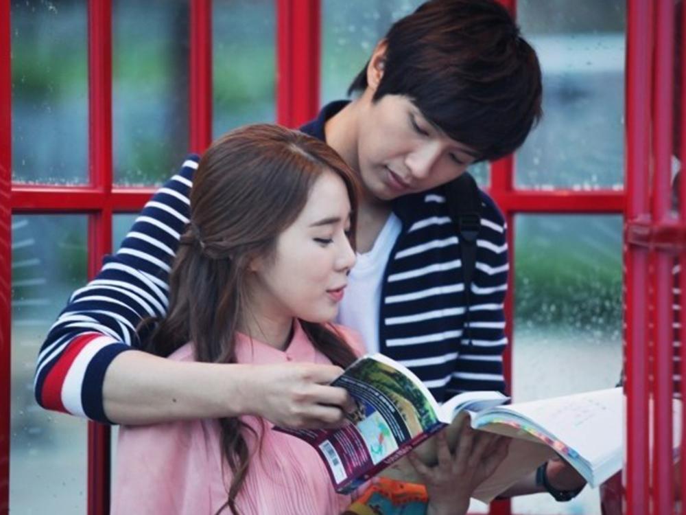 Ji Hyun Woo and Yoo In Na