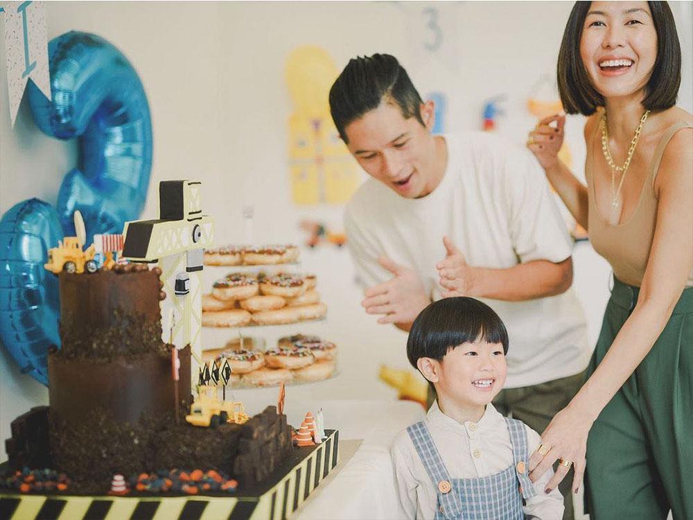 Liz Uy and Raymond Racaza