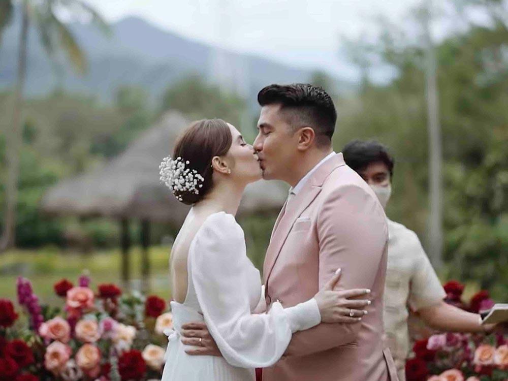 You may kiss the bride