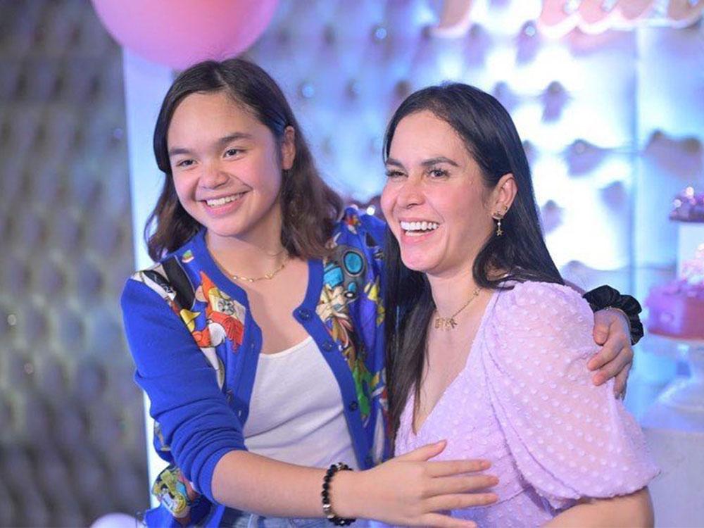 Princess Pacquiao's look for her prom stuns netizens; Jinkee Pacquiao gush  over daughter's gown 