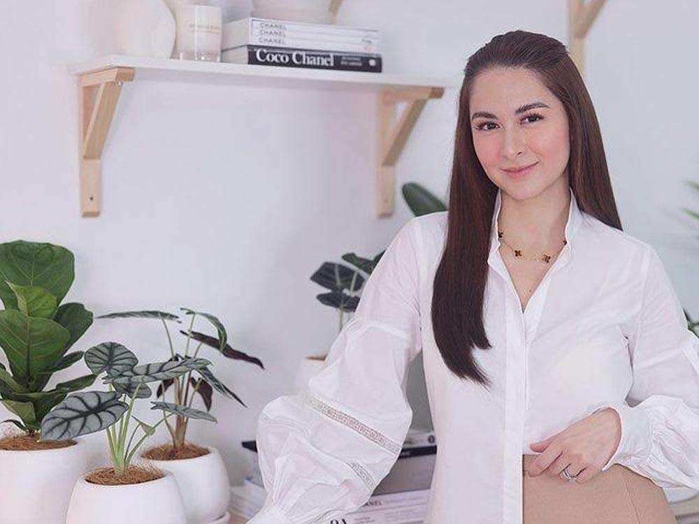 HOT RIGHT NOW: Marian Rivera Shows Cosmo Her Prada Purse