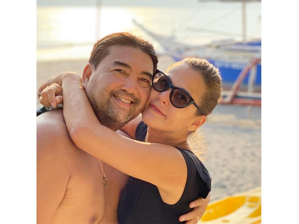 Maritoni Fernandez and Mon Dayrit's beach house