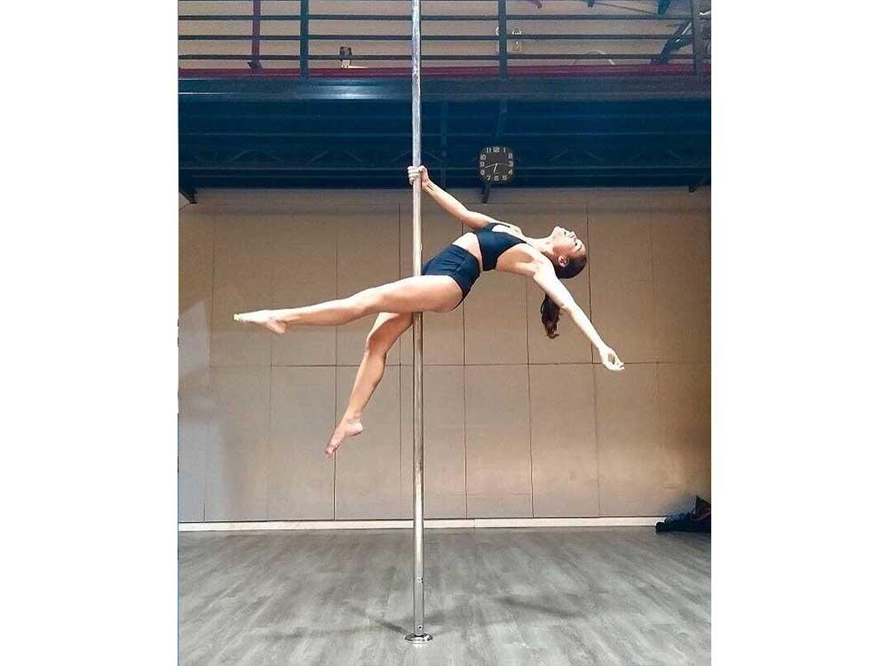 Pole fitness