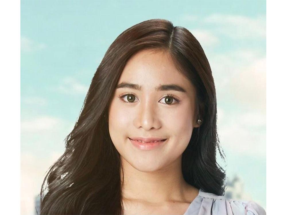 Fern Kamonchanok as Anna