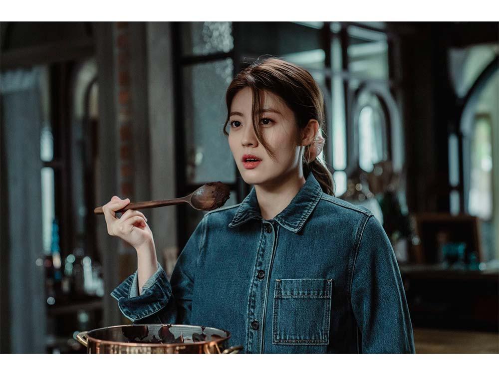 Nam Ji-hyun as Jinny