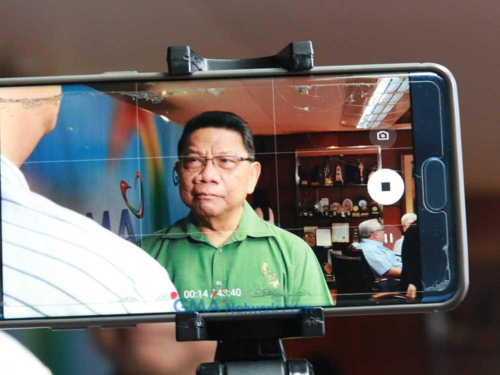 IN PHOTOS: Multi-awarded News Anchor Mike Enriquez Remains With GMA ...