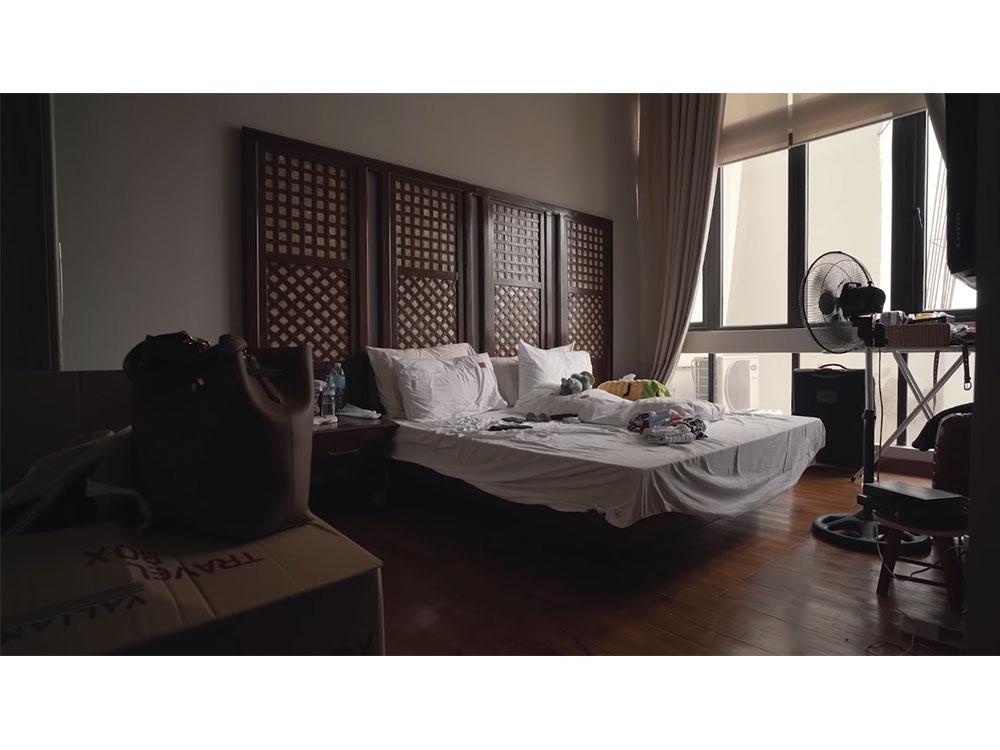 Master bedroom (before)