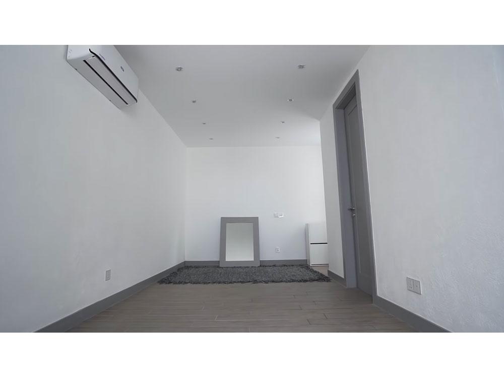 Third floor room (After)