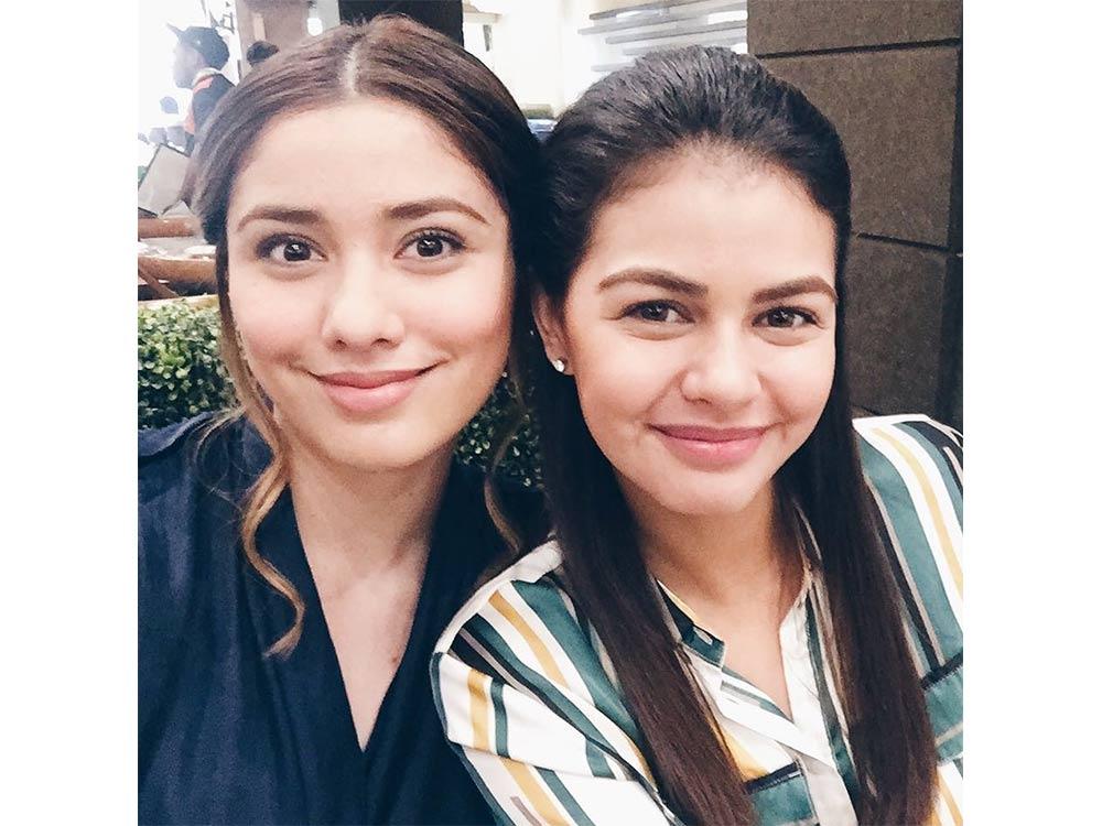 Grace and Charie in 'Legally Blind'