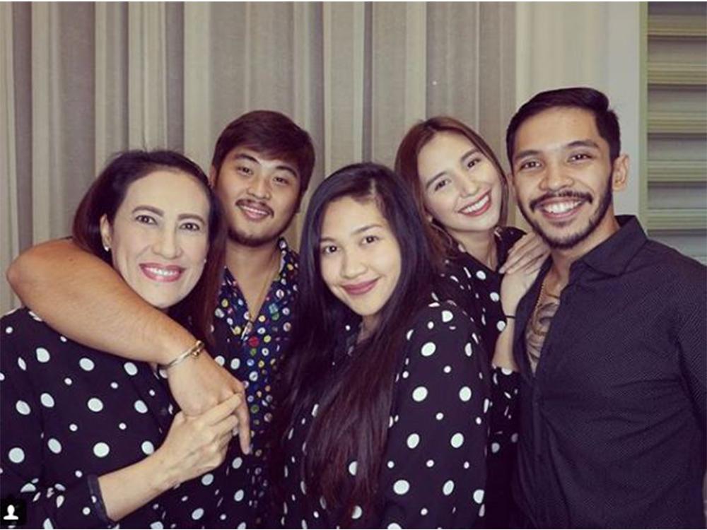 Delas Alas Family