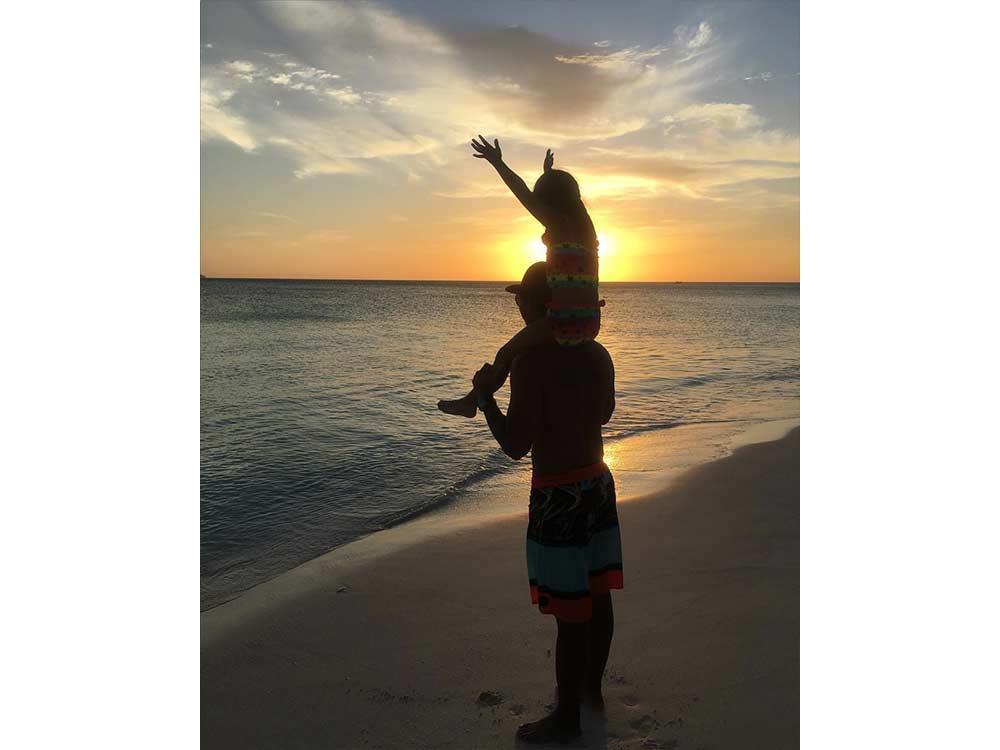 Steeve and Scarlet enjoy the sunset