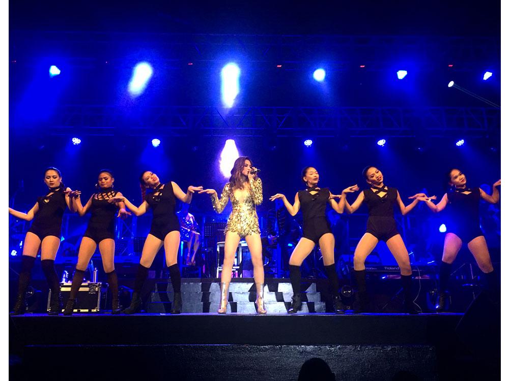 Disco Remix dance group