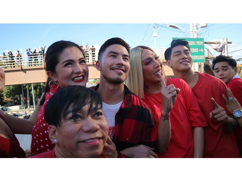 Vice Ganda, Tony Labrusca, Dimples Romana