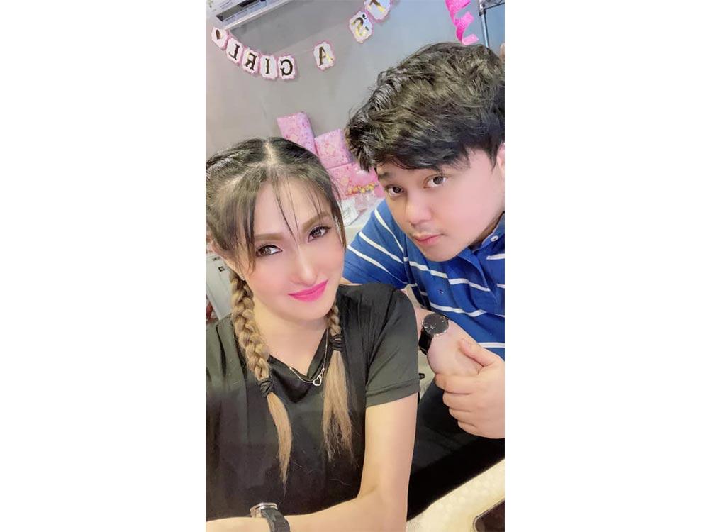 Non-showbiz boyfriend