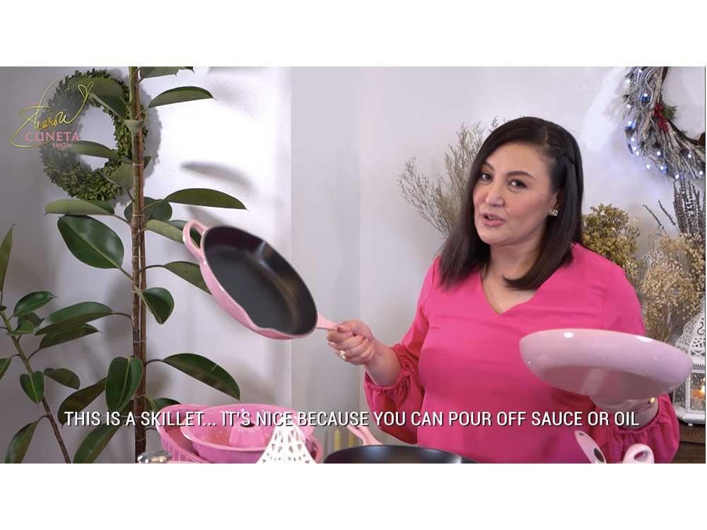 Pink skillet with pour spouts