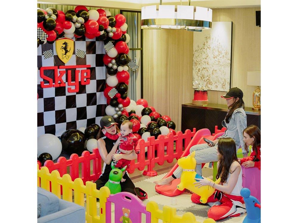 F1-themed celebration