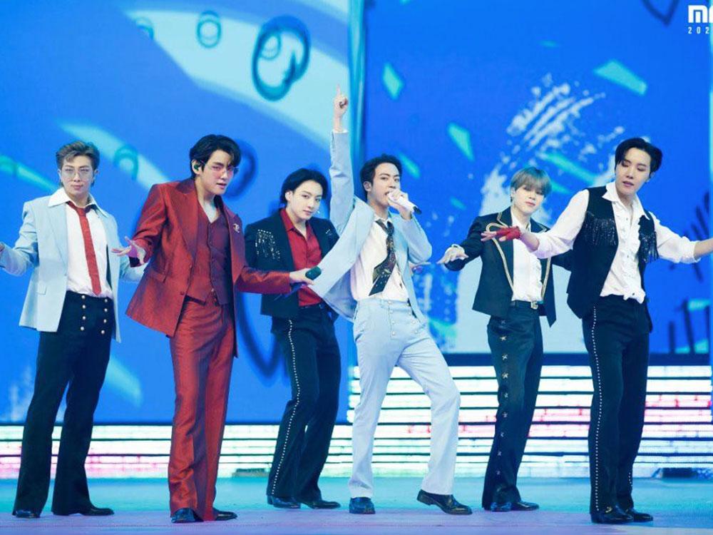 BTS makes a colorful finale