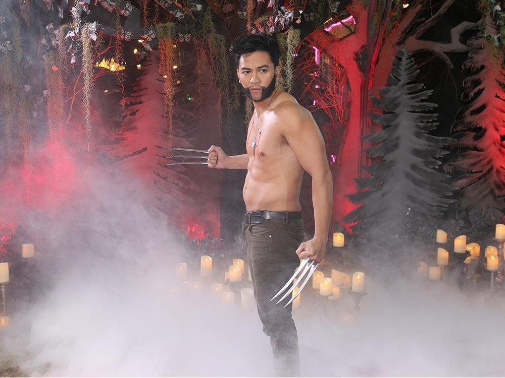 Jak Roberto as Wolverine