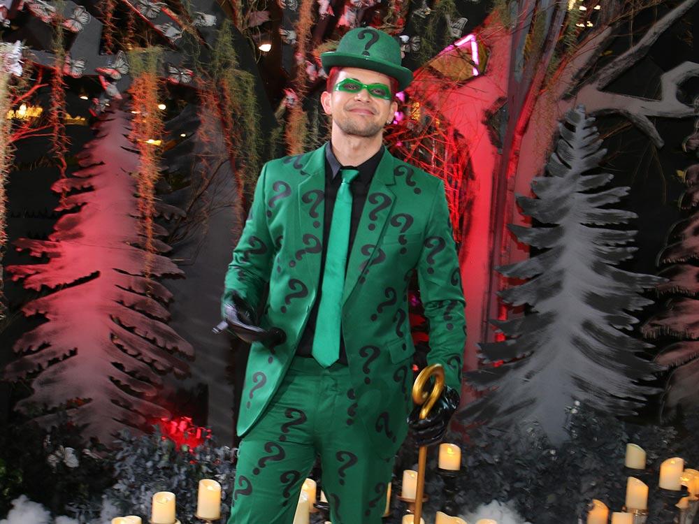 Rayver Cruz as Riddler