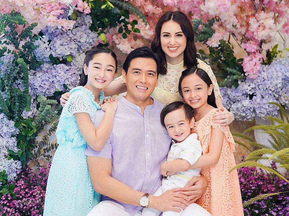 IN PHOTOS: The beautiful family of Alfred Vargas | GMA Entertainment