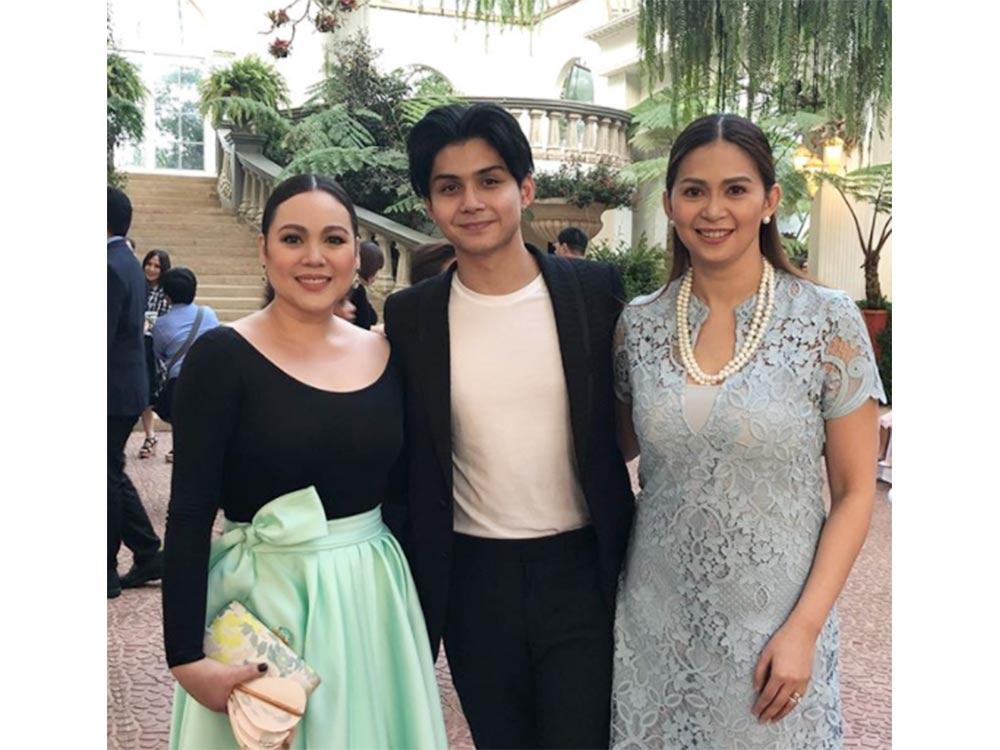 Friends of the bride