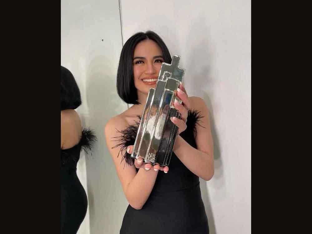 Limitless online musical