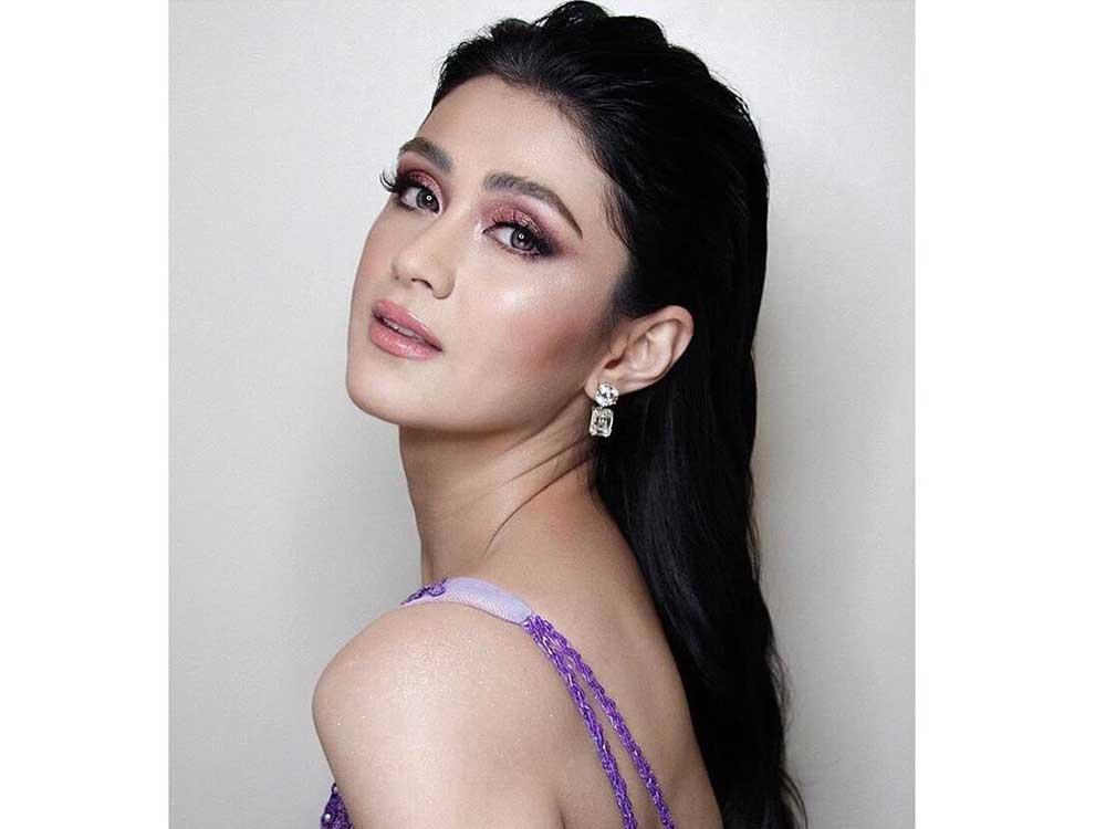  Carla Abellana