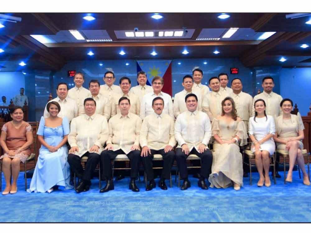 SONA 2018 All-White Outfits