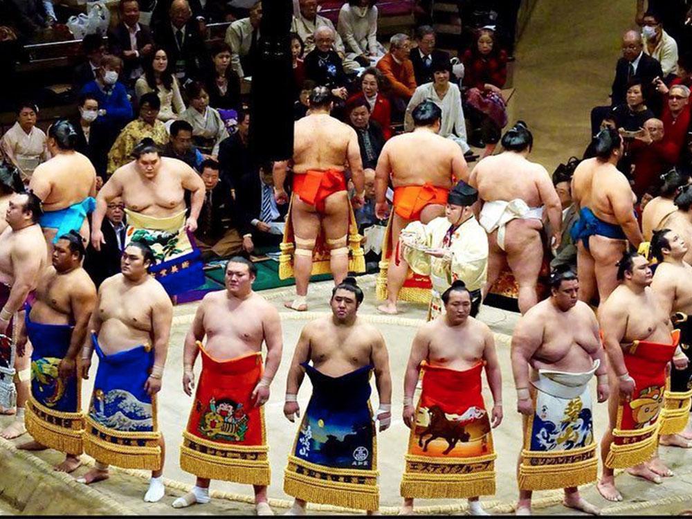 X for Xtra Large Sumos