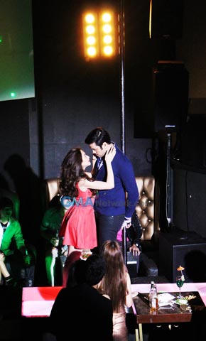 Jennylyn Mercado gets seductive as Roxanne in ‘Rhodora X’