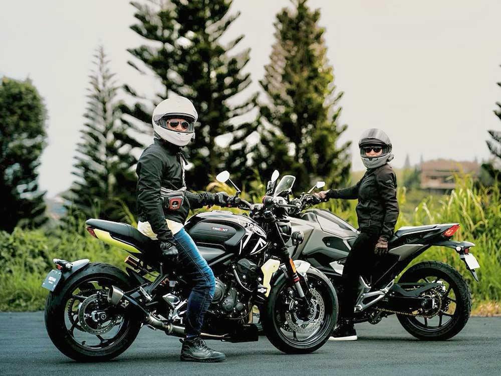 Motorcycle buddies