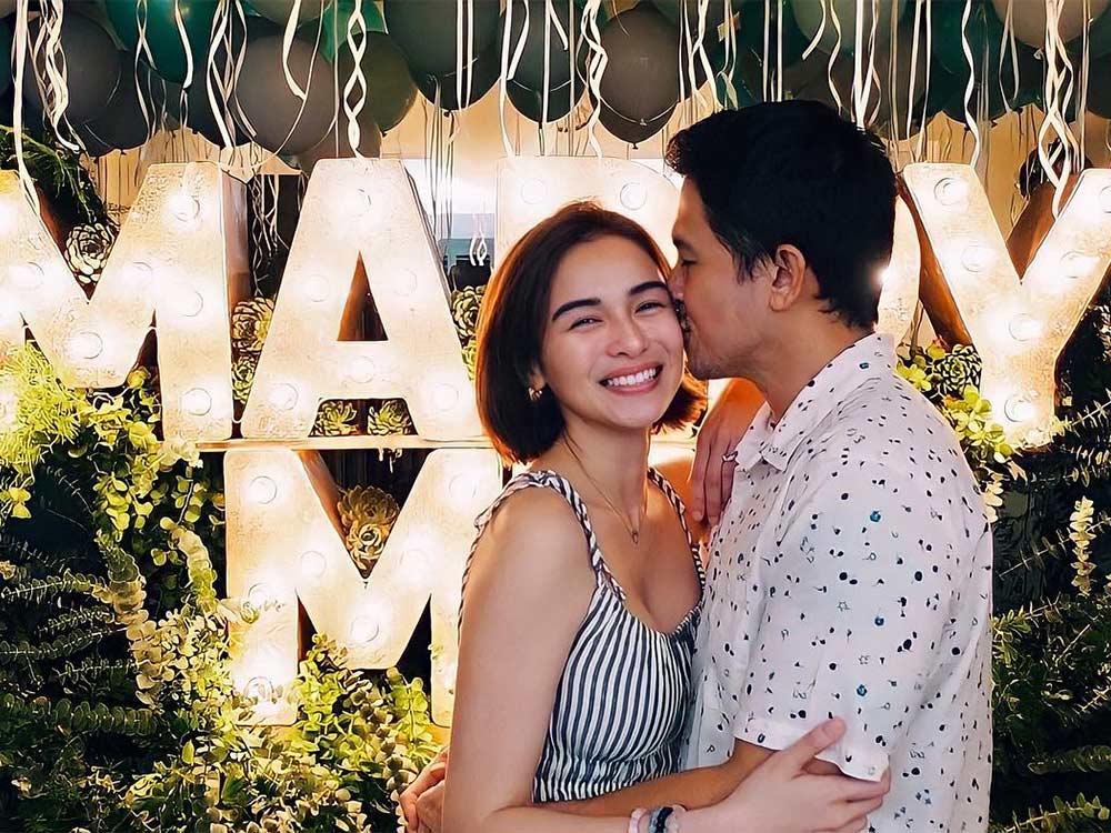 Jennylyn Mercado and Dennis Trillo