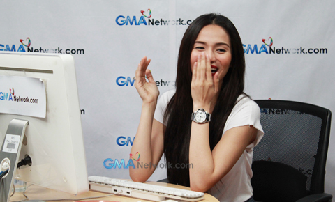 Jennylyn Mercado trends at the GMANetwork.com Live Chat