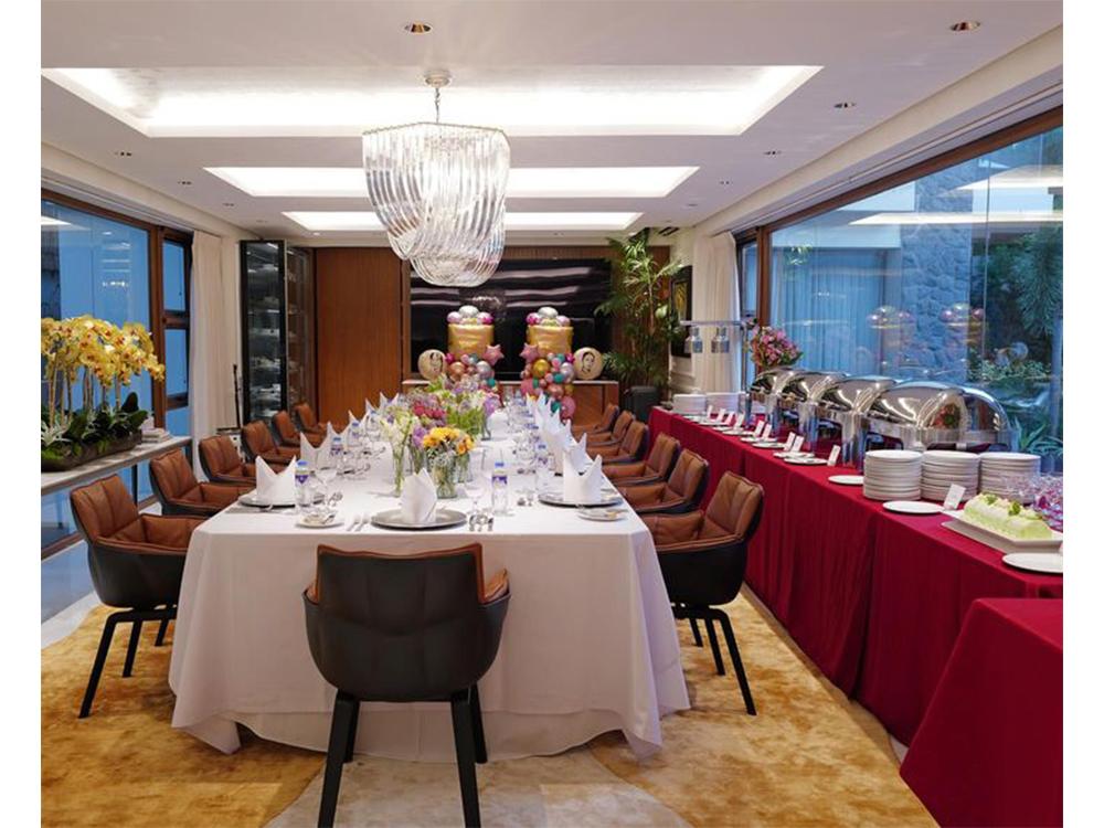 Intimate celebration